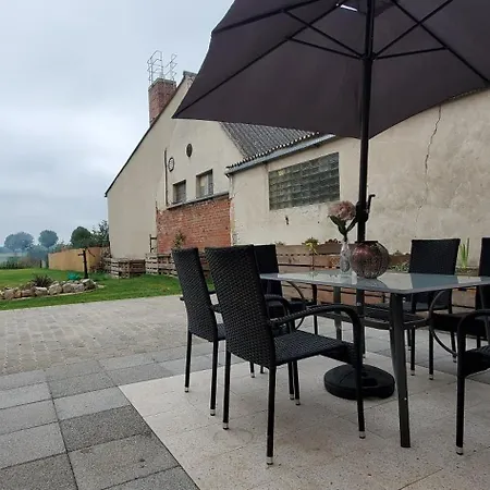 Haus Oderbruch * Neulewin